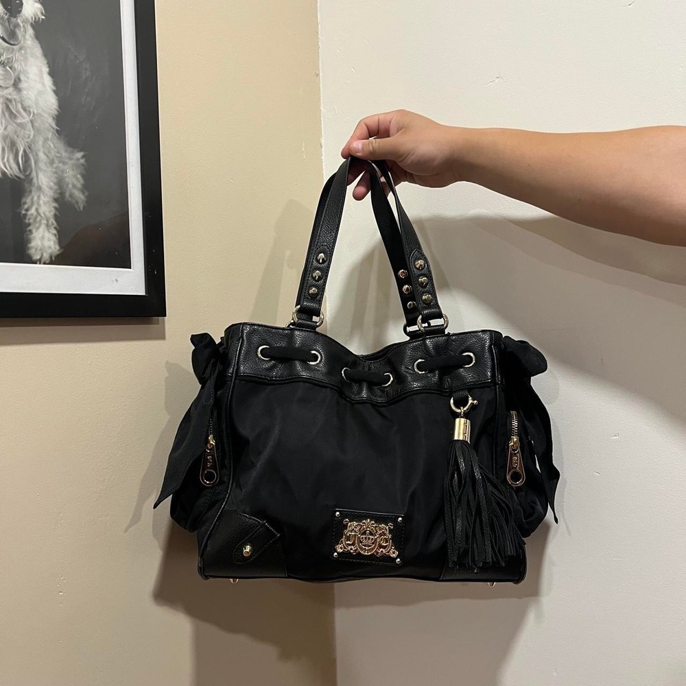 y2k 2000s Quilted Juicy Couture DayDreamer Black shoulder bag / handbag